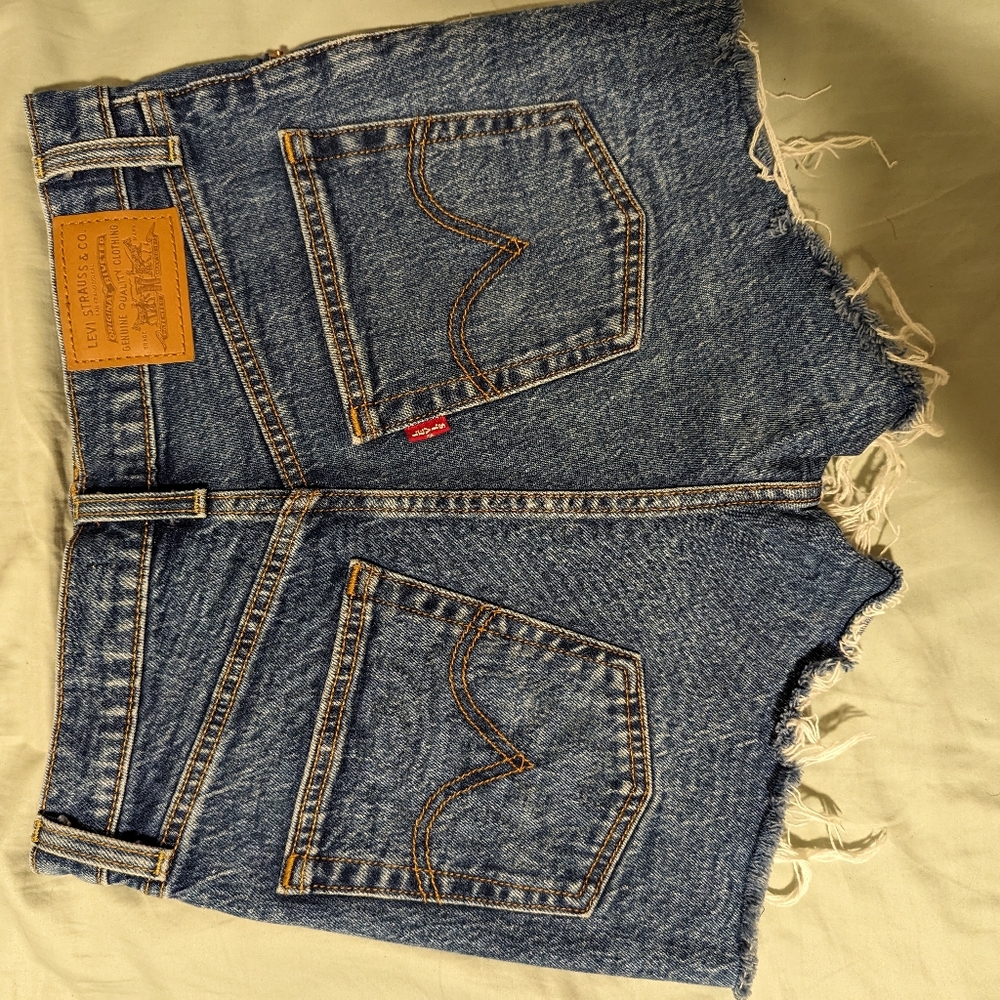 Levis Women's Shorts